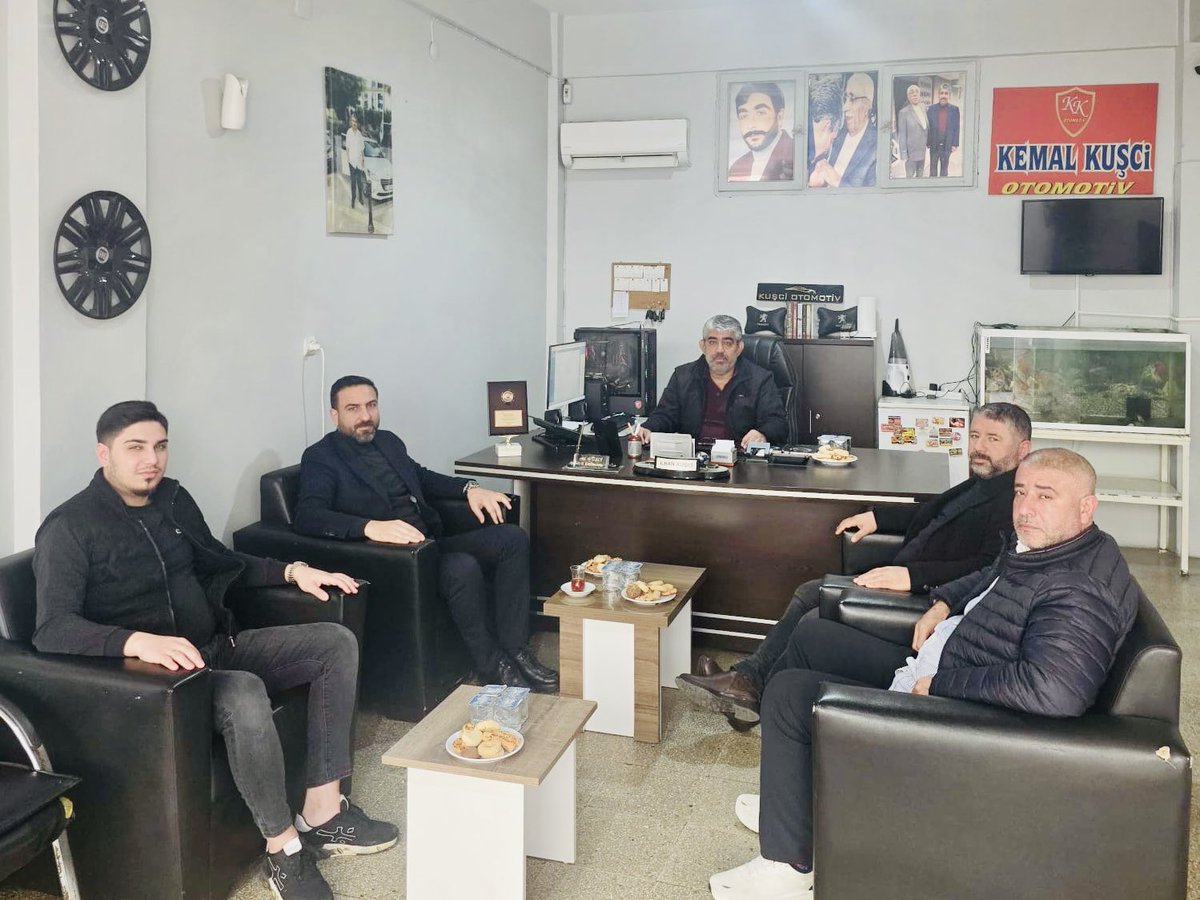 ibrahimgokcedg's tweet photo. 📍 Seyhan

Vanlılar Derneği eski başkanı İlhan Kuşci’yi iş yerinde ziyaret ederek hasbihal ettik.
Hemşehrilik hukukunun, kardeşliğin ve dayanışmanın önemini bir kez daha vurguladığımız bu güzel buluşmada; birlik ve beraberliğimizi güçlendiren samimi bir sohbet gerçekleştirdik.

Nazik ev sahipliği ve misafirperverliği için kendilerine teşekkür ediyor, hayırlı işler ve bereketli kazançlar diliyoruz. 🤝🇹🇷

#AKParti
#Seyhan
#BirlikBeraberlik
#GönülSiyaseti
#Vefa

@omerrcelik @abuyukgumus @yahyacelik_
@ozmehmetemin @Tamer_Dagli @KaramikSunay  @abdullahdogru01 @farukaytek