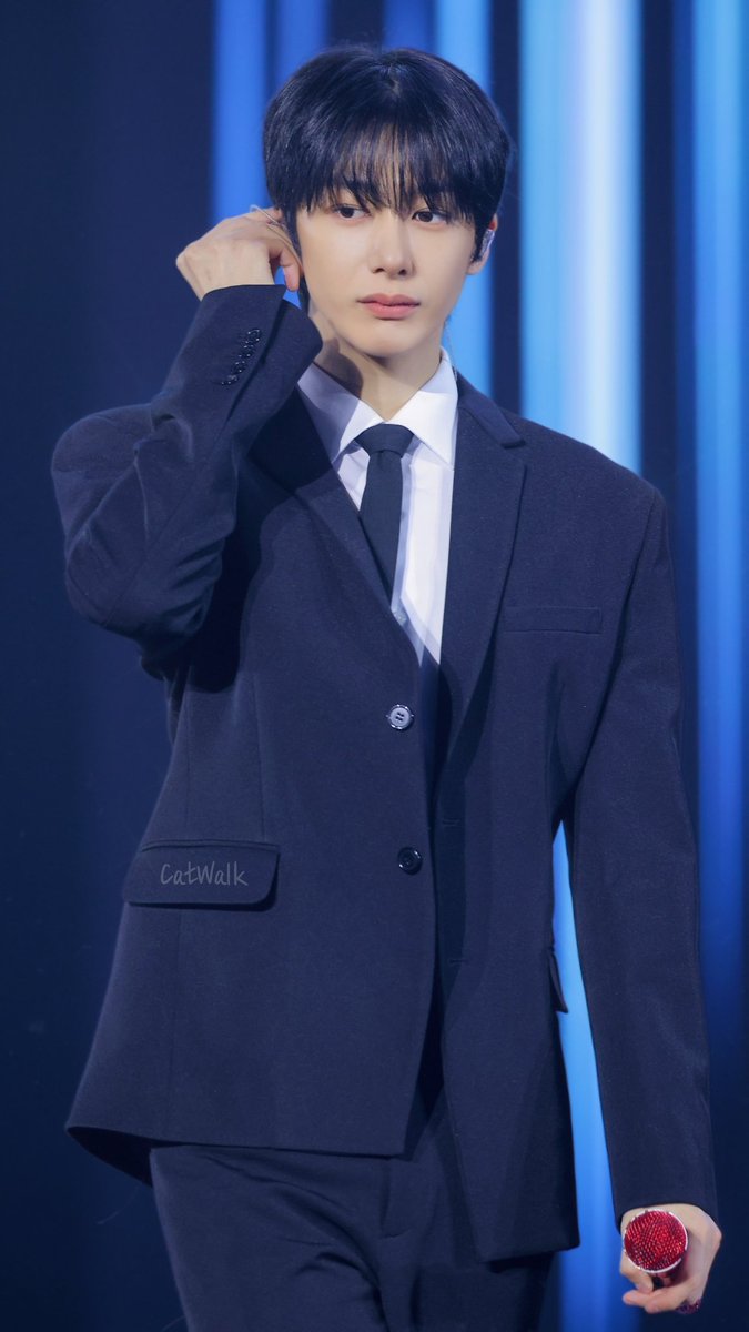 260201 사첵 #몬스타엑스 #형원 
드라마라마로 시작했던 체조콘 몇년만에 본 건지 기억도 안나는 아름다워 지금은 짭베베지만 추억으로 다시 찾아갈 수 있게 멋진 모습으로 남아있어줘서 고마워🥰