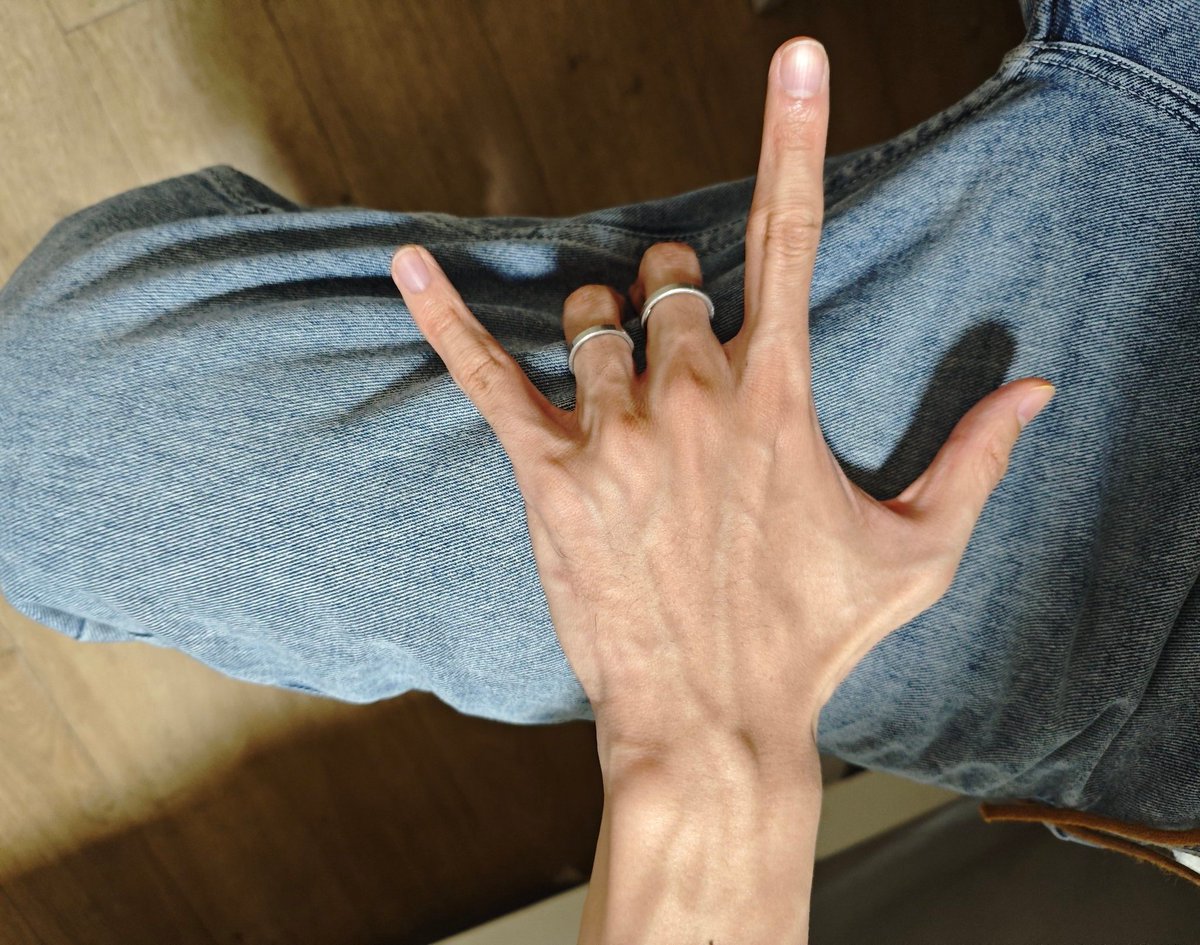 wderiji's tweet image. 。#手控