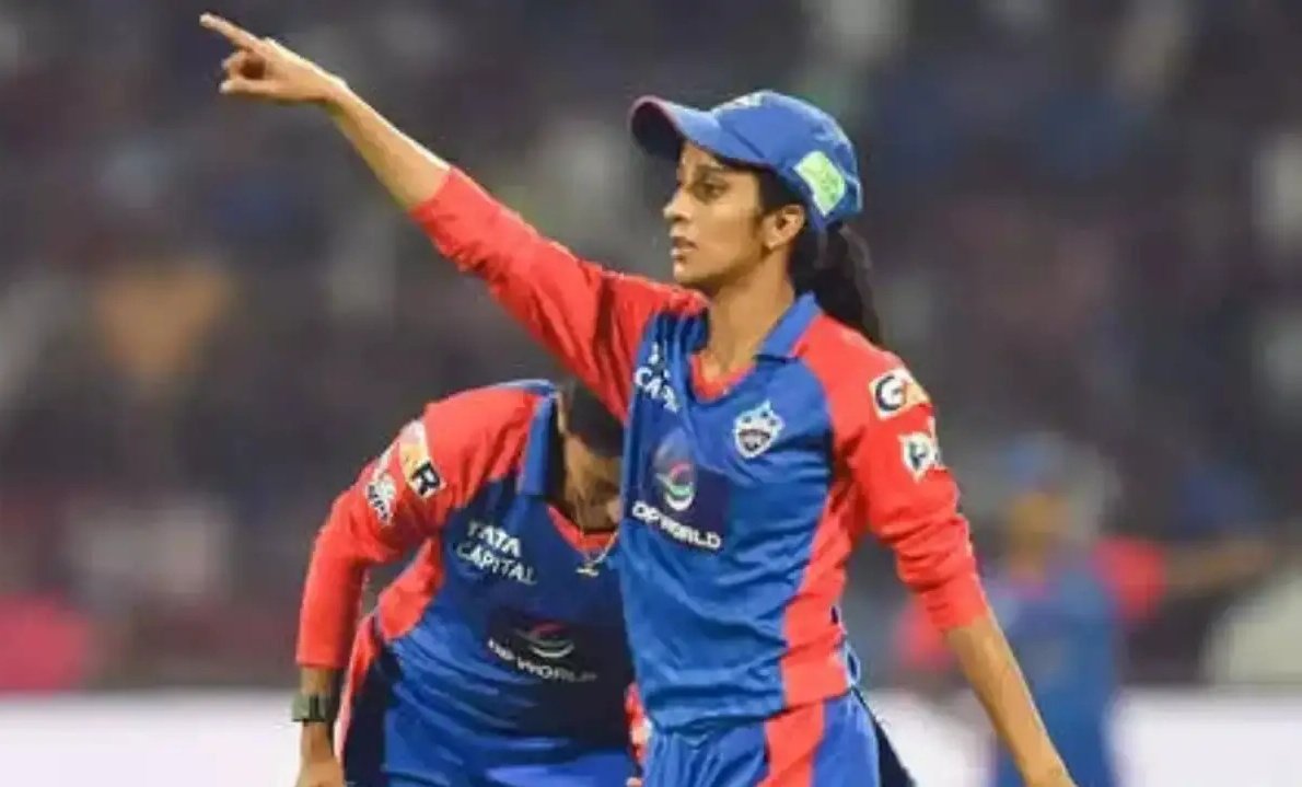 cricketclub016's tweet image. IT’S PLAYOFF TIME 🚨

Giants 🆚 Capitals

Who’s booking the final ticket? 👇

#WPLPlayoffs #GGvDC