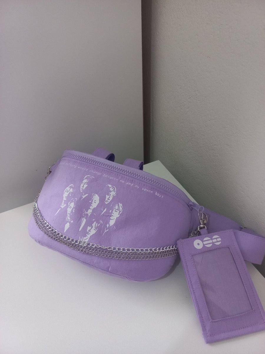 jbtaekookie's tweet image. A roxinha tem a identidade do fandom,não tem jeito