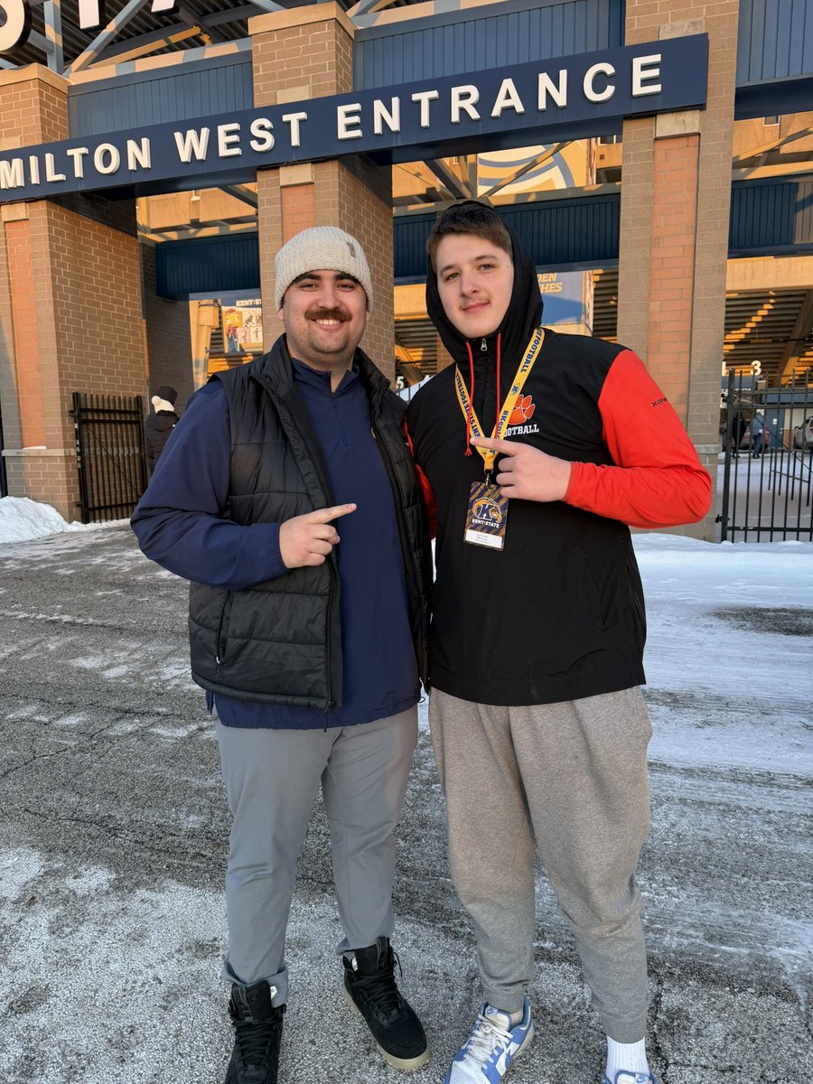 Hudson 2027 OL/DL Koen Hinzman was offered by Kent State 

<a href="/KoenH54/">Koen Hinzman</a>