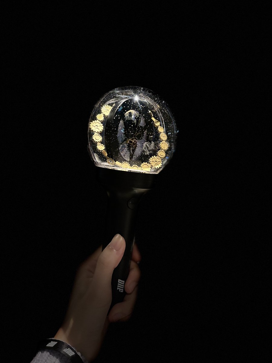 iPhoneのステージ照明で撮ると商品イメージくらい綺麗に撮れるということをお伝えいたします