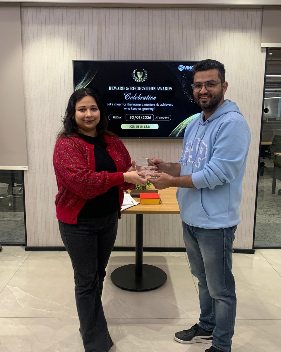 PixelCrayons's tweet image. 𝐉𝐚𝐧𝐮𝐚𝐫𝐲 𝐒𝐡𝐨𝐮𝐭𝐨𝐮𝐭!✨

Some people don’t just meet goals… they crush them.

This month, we’re celebrating the stars who went above and beyond, inspiring everyone around them. 

#TeamExcellence #EmployeeRecognition #JanuaryStars #CelebratingSuccess