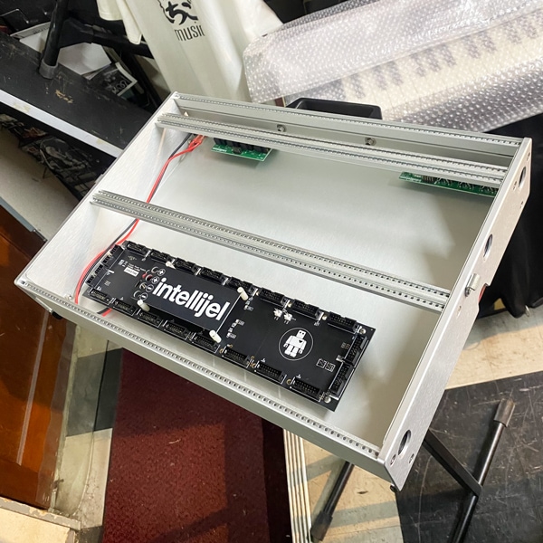 新着USEDモジュラーシンセWEB UPしました！ 4HPのコンパクトなステレオ