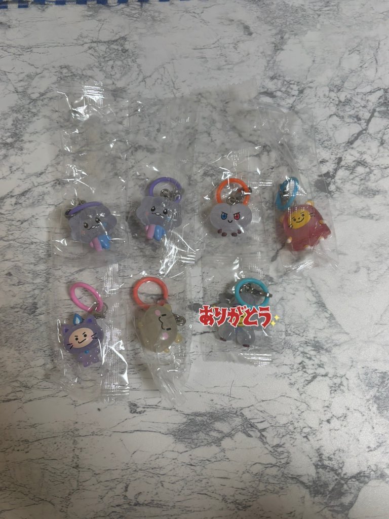 めじるしチャームtreasure popup 大阪　10000円　8000円　特典　トレカ　ガチャ　喜怒哀楽　アクキー　交換

譲　画像

求　アサヒ　

2／10京セラ手渡し可