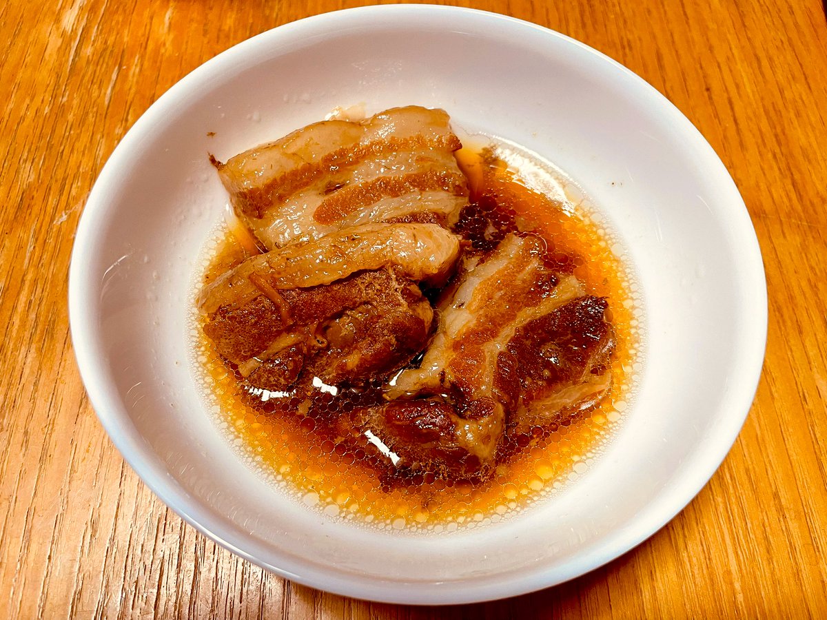 egaku_Y's tweet photo. うましかて
さすが圧力調理器、とろっとろ!
長崎の民だから 味はティファールのレシピより もっと濃くてもいい感じだったけど
だいたい使い方わかったから ビーフシチュー作れる未来が見えた
#cook4me
#角煮 https://t.co/jTDA93B3Rl