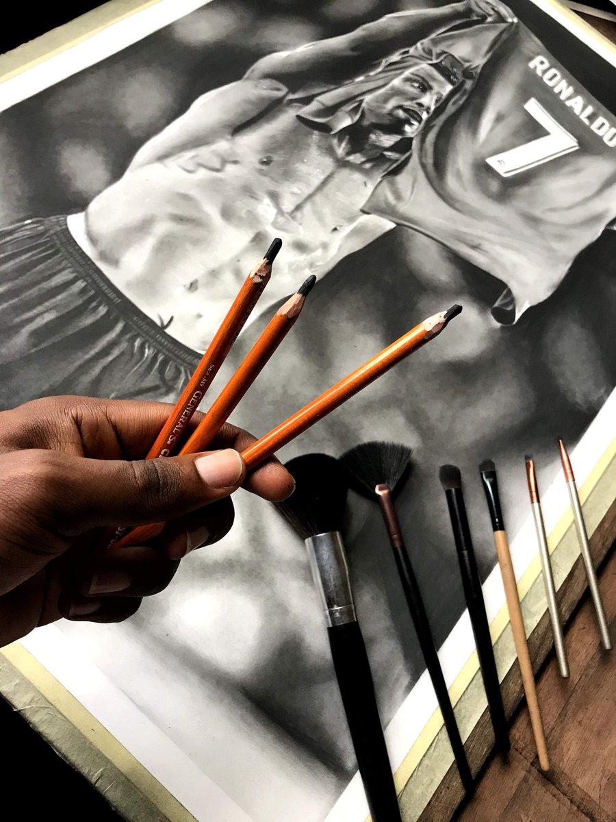 Took me 14 days to create this piece 

If the algorithm showed you this, kindly reshare 🙏🏾