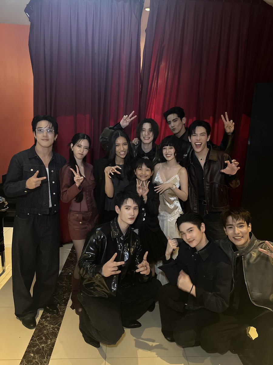 กลับไปมีชีวิตต่อในโลกนิยายนะ จัมพ์ ขอบคุณที่เกิดมาให้เราได้เล่น 🤍 บอกเลยว่ามอมแมมที่สุดแต่สนุกสุดๆเหมือนกัน😂
#สิงสาลาตาย  #goddessblessyoufromdeath  #igerzz