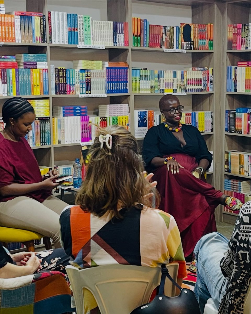UsanifuNews's tweet photo. KENYAN WRITERS’ SERIES LAUNCHES WITH CIKU KIMERIA

The Kenyan Writers’ Series (KWS) opened with an inspiring conversation featuring acclaimed author Ciku Kimeria (@cikucheru), moderated by Dr. Judy Karagania. Ciku shared insights on identity,

Photos: Soma Nami Books https://t.co/9VxW1ABR3u