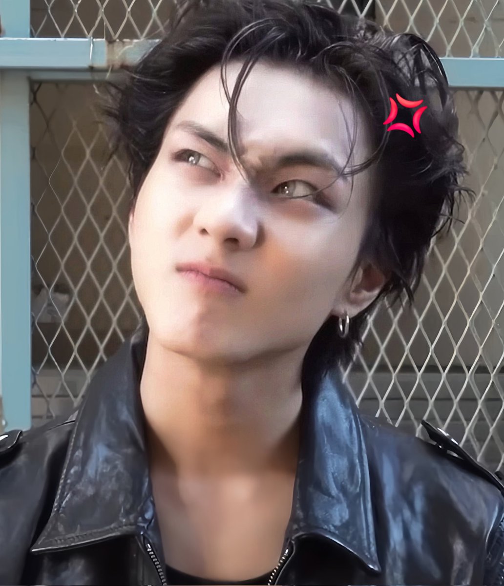 jungwon_mine's tweet photo. 😾 https://t.co/mFFyve0HC5