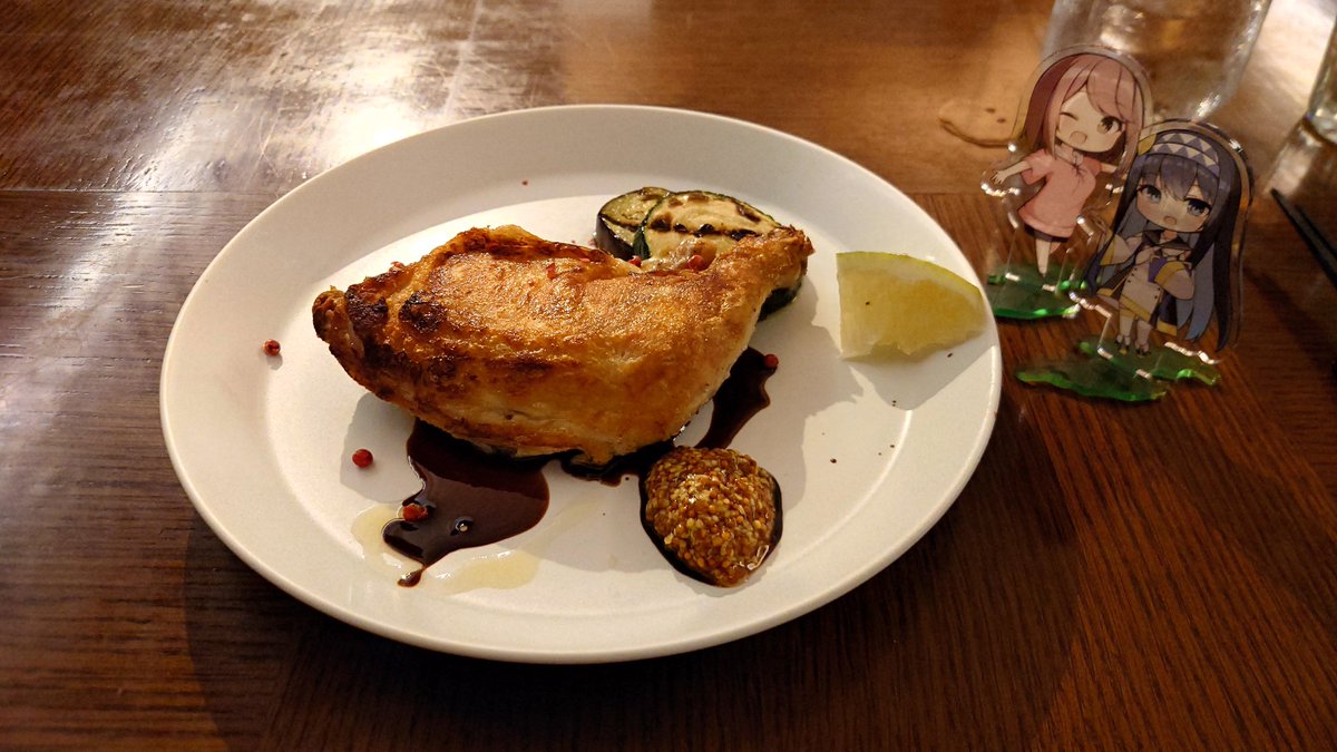 さて、夕食🍴のお時間です
(今回は夕食も付いたプランです)
・前菜 (宮古島産鮮魚🐟️のカルパッチョ)
・スープ
・パスタ(マグロのアーリオオーリオ🍝)
・メイン(チキンコンフィ)🍗
・デザート(黒糖アイス🍨)
ご馳走様でした🙏
#TheGozeroGrill #宮古島