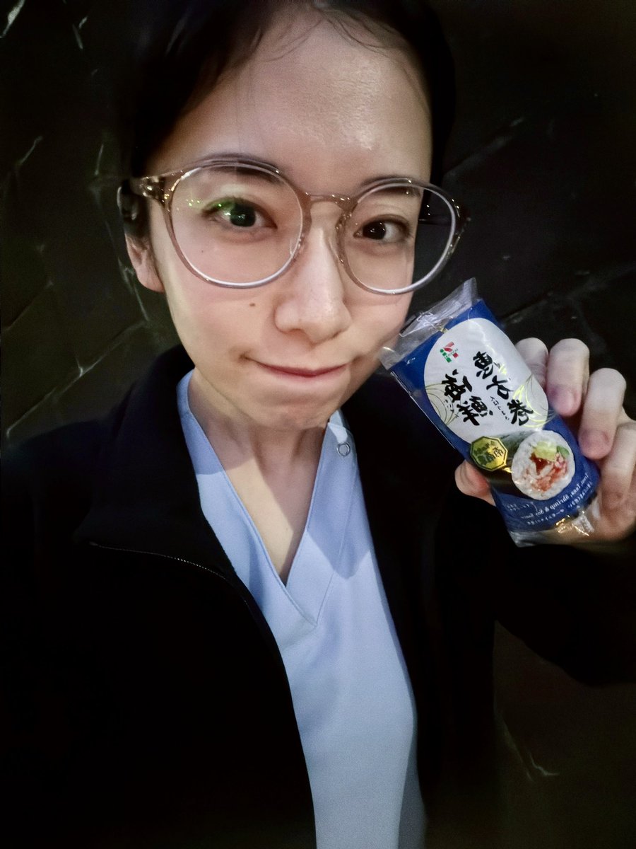 maika_no_'s tweet photo. フライング👹🫘🍣 https://t.co/r8kUiEDV56