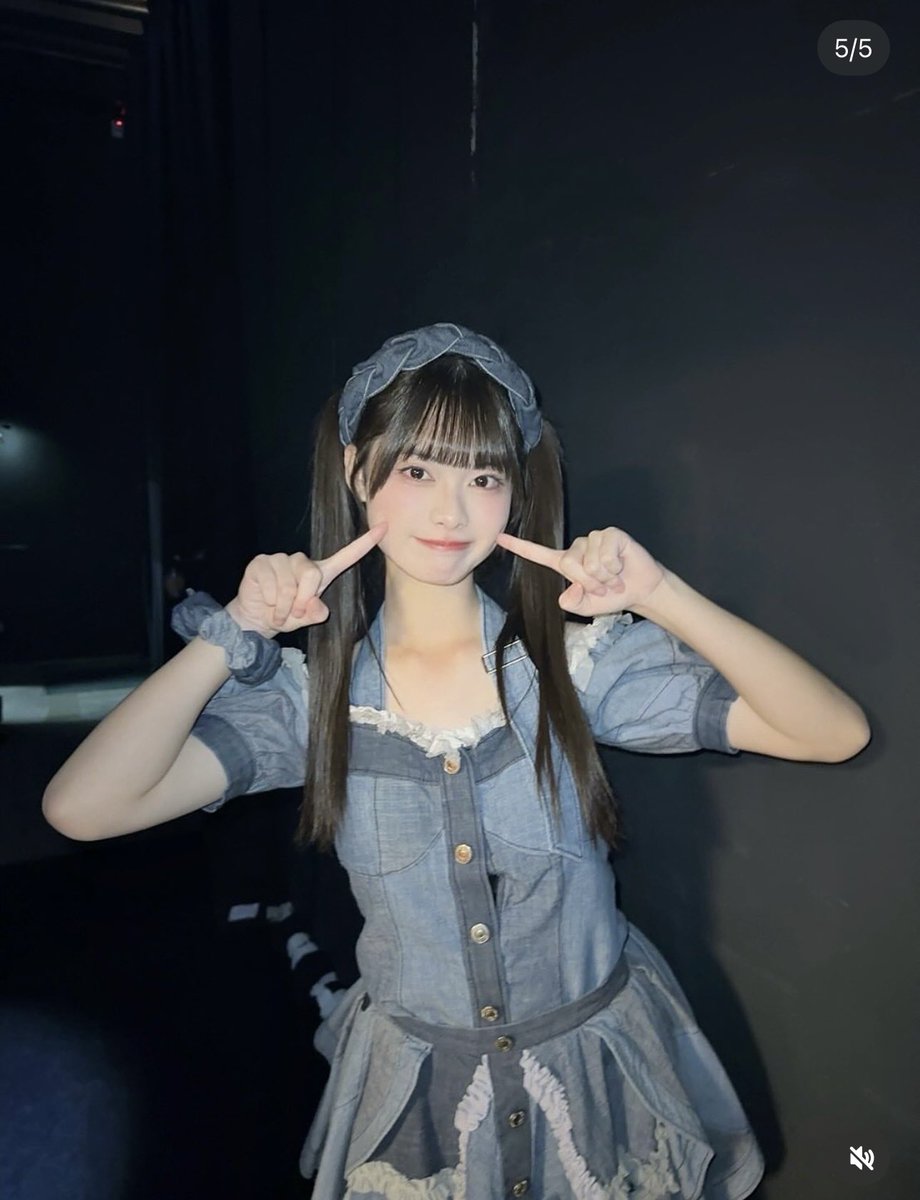 #ツインテールの日 

と言う事で、台北のツインテール三銃士を置いておきます。

#林于馨 #陳穎臻 #呂昕恩