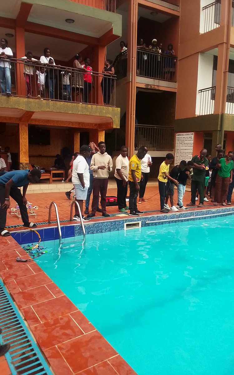 OctBinEvadiusT's tweet image. 📍Happening now at Nob View Hotel, Ntinda-Kampala 

Young Engineers Uganda students are showcasing impressive underwater robotics projects, gaining hands-on experience in engineering especially electrical systems.

Learners are working with sensitive electrical tools and…