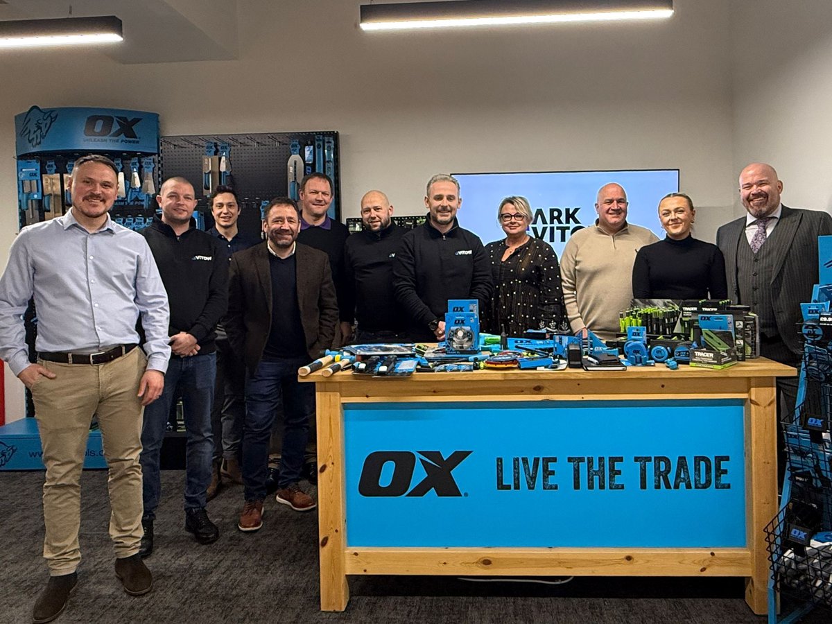 Mark Vitow Ltd tweet media