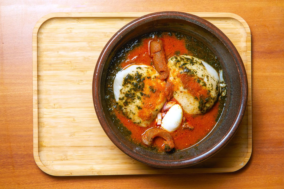 Selis Cafe tweet media