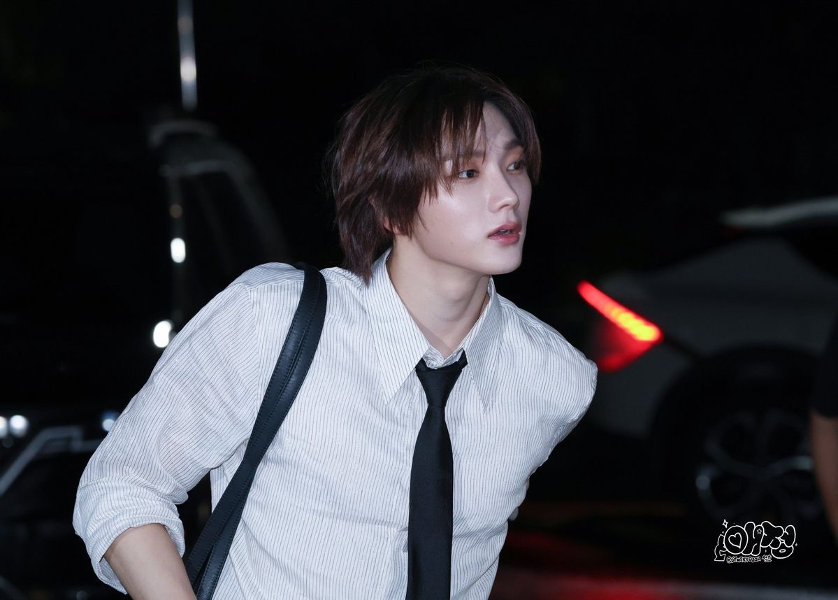 wei200_'s tweet photo. 박 팀장님과 문 대리.. 이야기를 하고 싶다
근데 셩호가 연하인

#옆사연애 #성사연애 https://t.co/v9BTiqYhdX