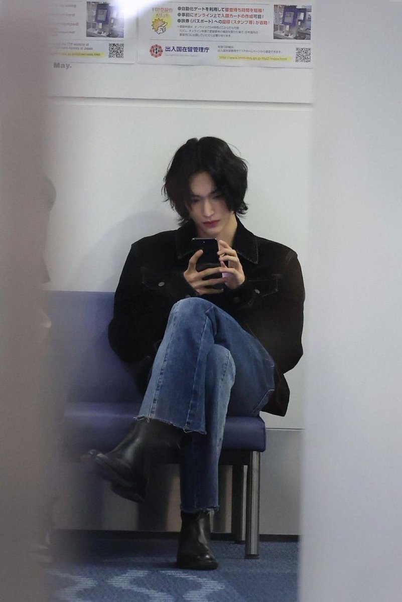 _db_dhf_'s tweet image. 롱디(에 지친) 커플미 낭낭한 공항 톤넨