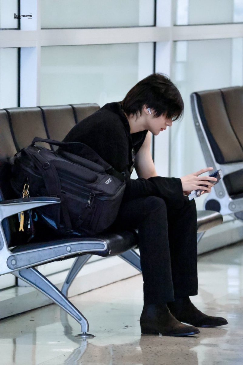 _db_dhf_'s tweet image. 롱디(에 지친) 커플미 낭낭한 공항 톤넨