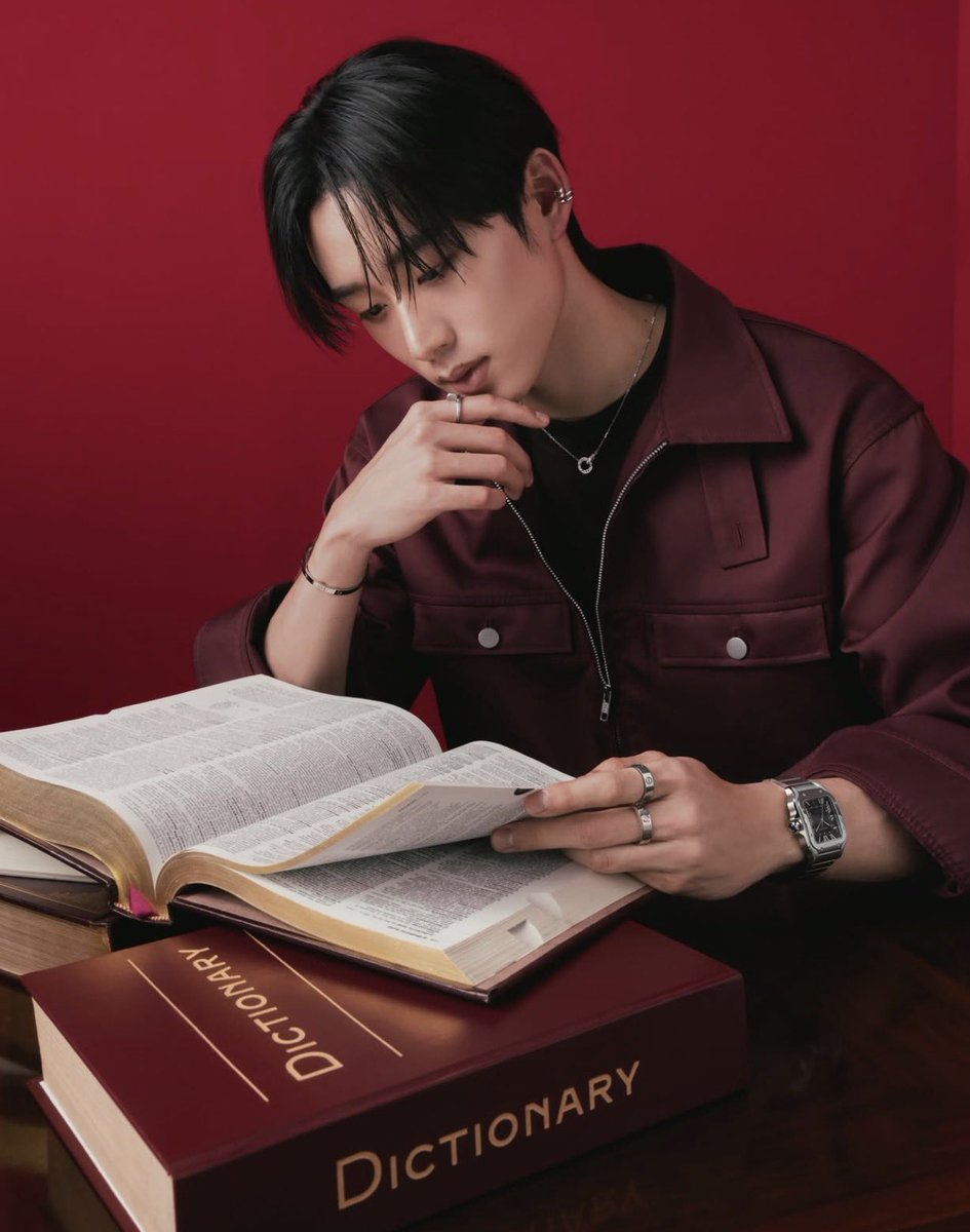 moonciip's tweet image. อมกน้องเอสกับcartierเหมาะมากออร่าความสวยนี้ㅠㅠㅠㅠㅠㅠ

 #est_rvp