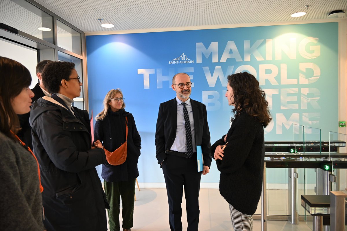 Image de Préfet de la Seine-Saint-Denis - #Innovation #Entreprise
🏢 Leader mondial dans la construction et les matériaux industriels, l’entr