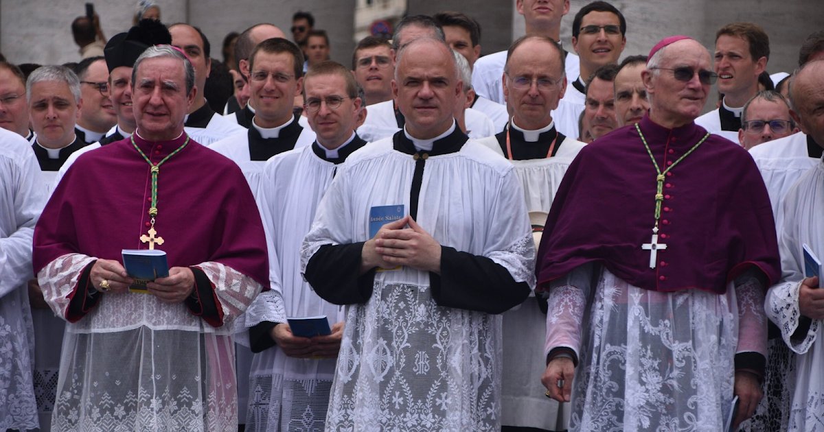 robbertleusink's tweet image. BREAKING: The SSPX is going to consecrate bishops this year on the 1st of July 🙏🙏