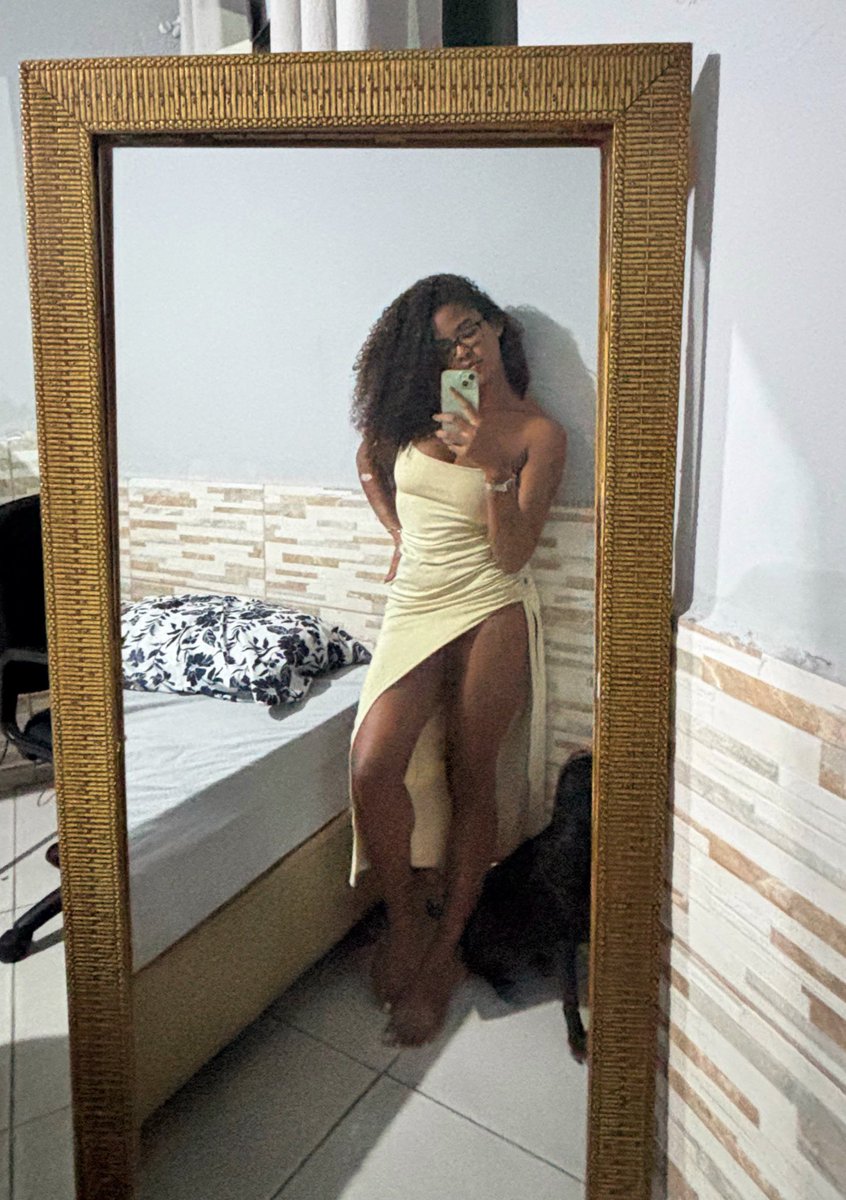 gostosa&sombria✨ tweet media