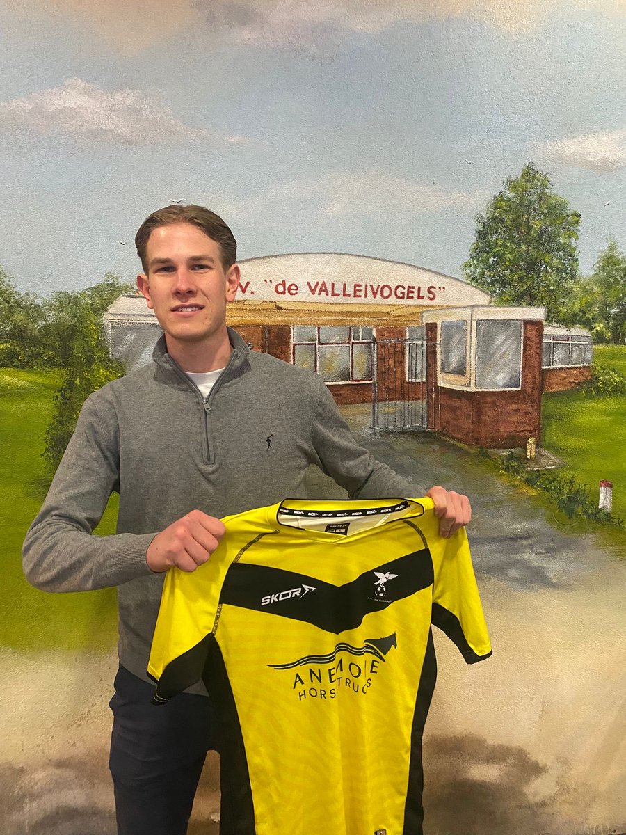 ✍️ Nieuw bij Valleivogels

Doelman Stijn Arndts (21) komt over van MASV Arnhem en sluit komend seizoen aan bij Vogels 1. De talentvolle keeper is de beoogde opvolger van Jordy Osnabrugge die naar IJsselmeervogels vertrekt. 

Welkom, Stijn! 

❤️🤍