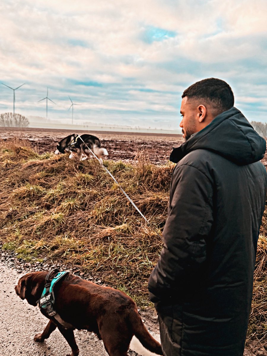 Une matinée chez Matthieu Udol 🎥 Dispo ce samedi dès 16h en direct sur <a href="/beinsports_FR/">beIN SPORTS</a> #Udol #Lens #teamrcl <a href="/MatthUd_/">Matthieu Udol</a> <a href="/RCLens/">Racing Club de Lens</a>