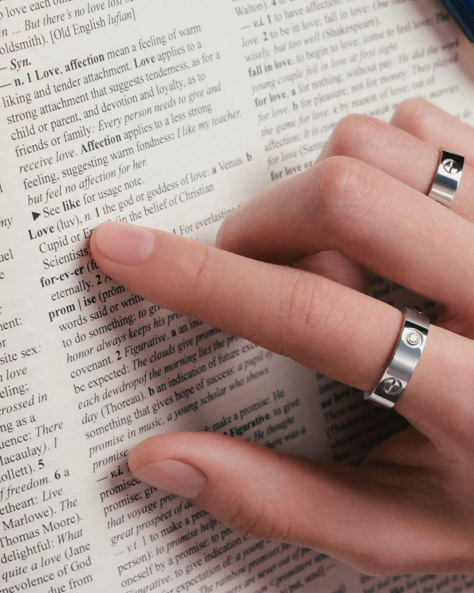 wubblybabe's tweet image. น้องเอสกับ cartier ฝันที่ไม่กล้าฝันอ่ะ แต่วันนี้ฝันเป็นจริง ฮืออออกรี้ดมากกกกกก แล้วสวยทุกไปหมด คนสวย นิ้วสวย หน้าสวย 😭❤️

#CartierLOVE #CartierThailand
#SantosdeCartierCartier #est_rvp