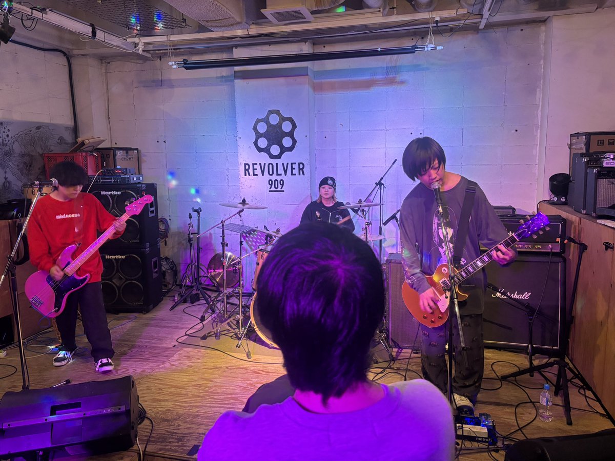 『 Breakdown the walls Vol.51 』
2026/2/1(日) @ REVOLVER

1.ぱん2
2.どーでも
3.イカ天
4.それで
5.YSTG
6.興味
7.からあげ

昨日でした。
まじ最高でしたー

また。ぜ
