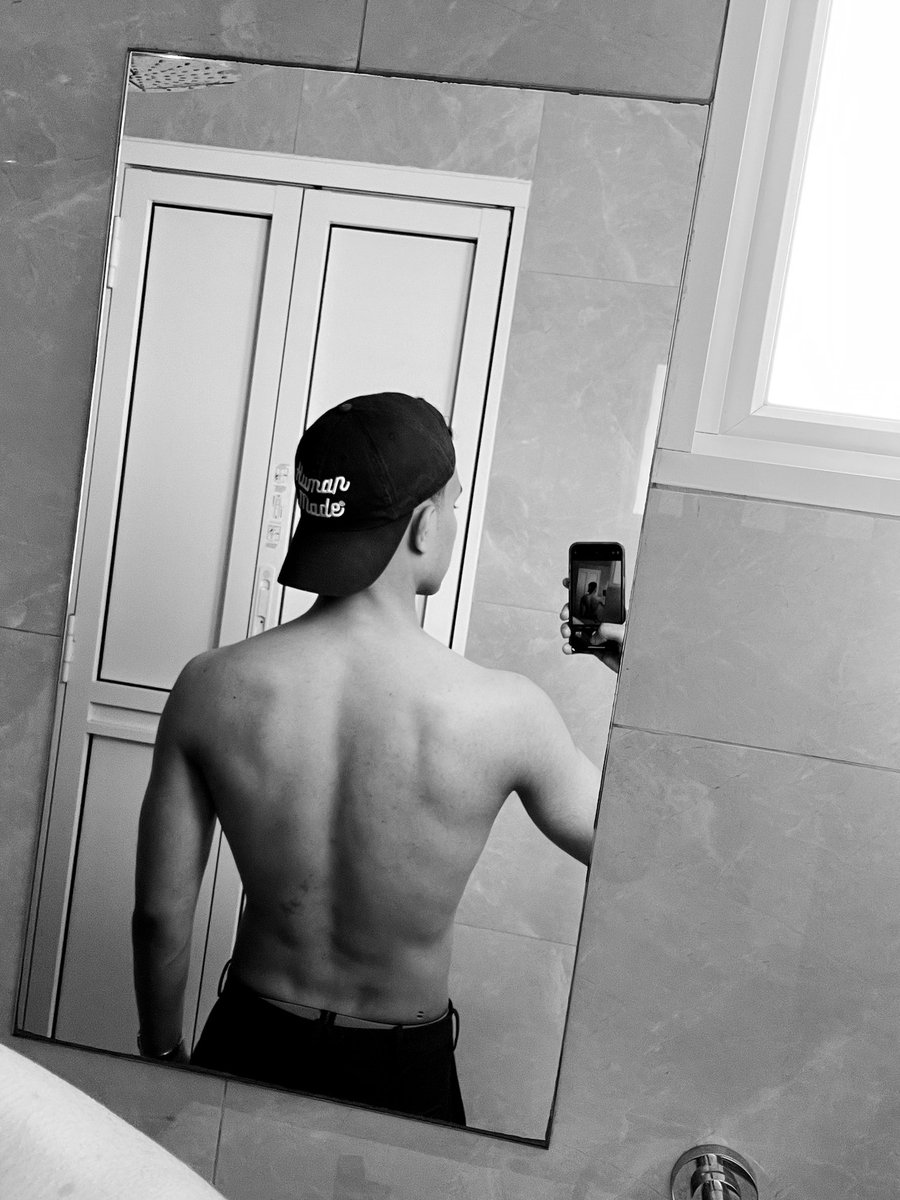 belambak tweet media