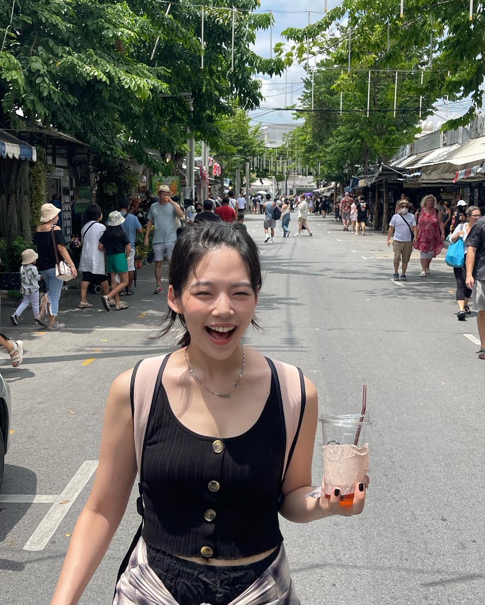 mrch3luv's tweet image. 3년만에 이렇게 갑자기 어른여자 되신 거 어뜨칼까요