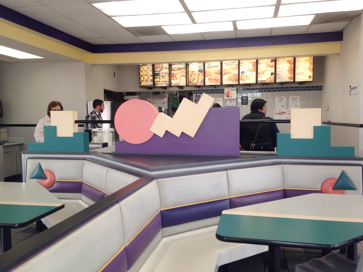 NostalgiaFolder's tweet image. Going to Taco Bell in the 90s/early 2000s