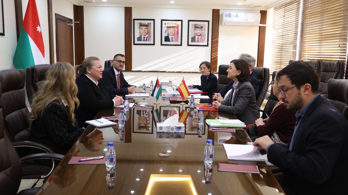 MoPIC_Jordan's tweet photo. Minister Toukan @MoPIC_Jordan met Spanish Secretary of State for International Development @Eva_Granados to discuss the #StrategicPartnership &amp; new Country Partnership Framework (2026–2029) aligned with #Jordan’s Second Executive Programme of #visionjo. #Spain #Cooperation https://t.co/gX6TELOsSB