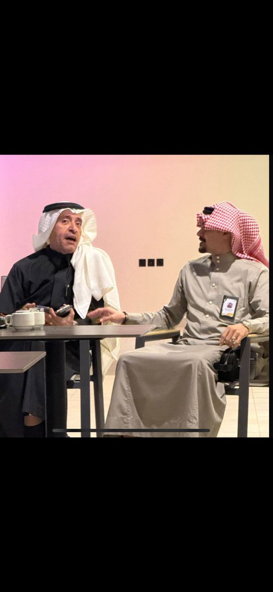 HCCHT_SA's tweet photo. شاركت جمعية عبور إنسان لمكافحة الاتجار بالأشخاص، ممثَّلةً بالرئيس التنفيذي الأستاذ سامي الوصابي، في زيارة واجتماع مع رئيس وأعضاء نادي خبراء التميز السياحي بمدينة الرياض،  وذلك يوم الأحد 2 يناير 2026م. وجرى خلال اللقاء مناقشة سبل تعزيز رفع الوعي المجتمعي بقضايا ومؤشرات مكافحة الاتجار بالأشخاص، حيث تم توضيح أهمية نشر وبث الوعي بين أفراد المجتمع، والتعريف بالمؤشرات الدالة على هذه القضايا، وطرق الوقاية منها، بما يسهم في حماية الإنسان وتعزيز المسؤولية المجتمعية.   : #جمعية_عبور_إنسان #مكافحة_الاتجار_بالأشخاص #الوعي_المجتمعي #نادي_خبراء_التميز_السياحي #الرياض #حماية_الإنسان