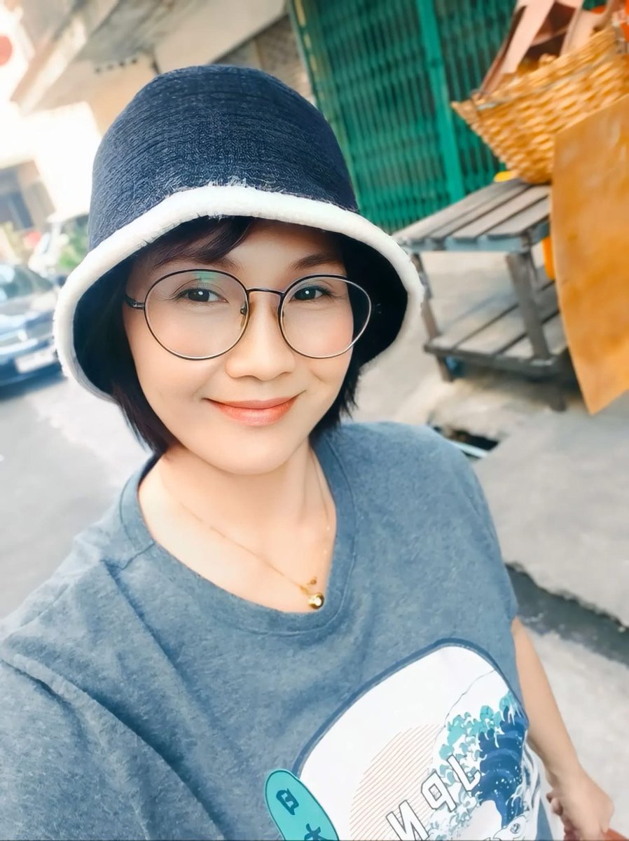 เหงาจัง ทักมาคุยได้นะ