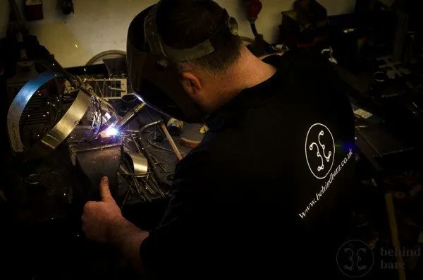 Behind Barz tweet media