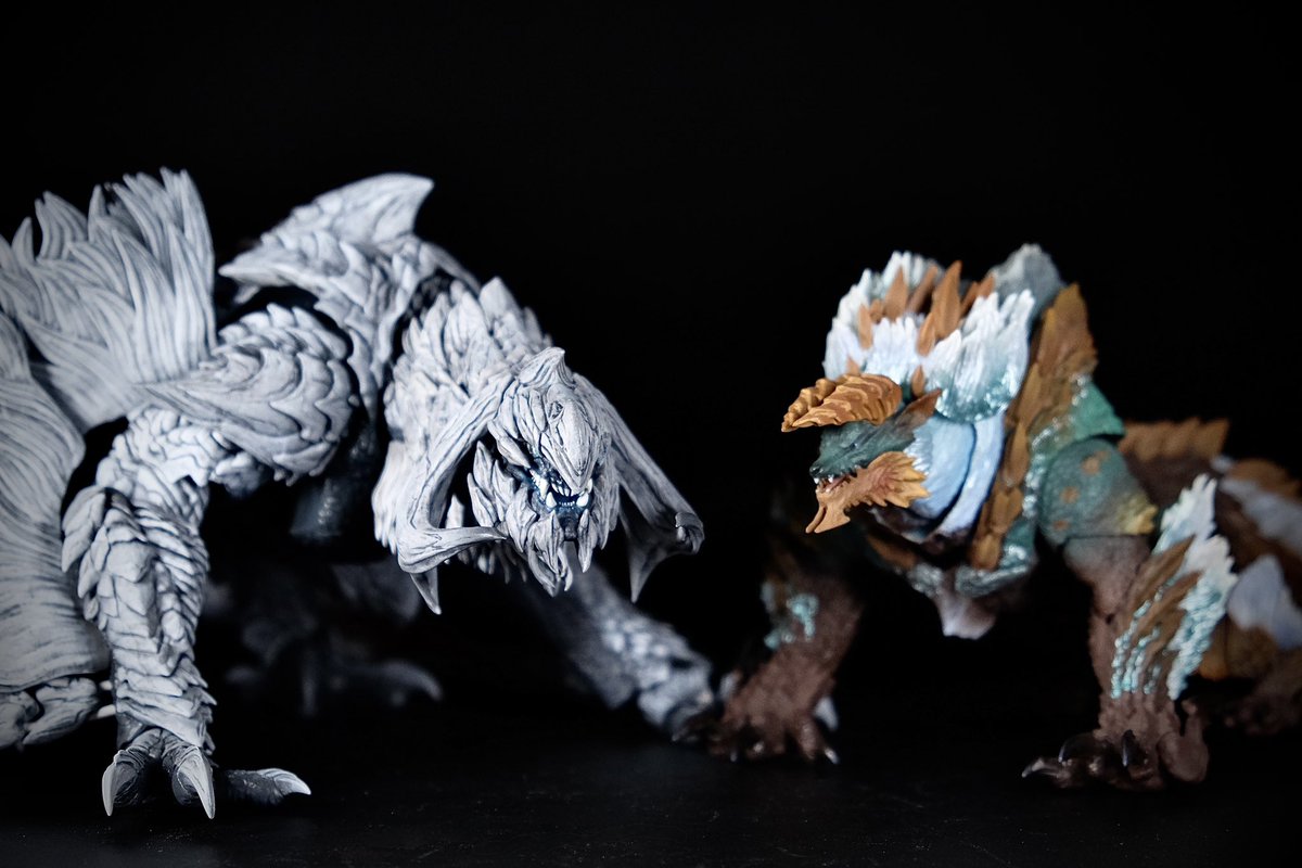 サイズ比べ

右はS.H.MonsterArtsのジンオウガ

#モンハンワイルズ #MHWs #MHWilds #モンハン #モンスターハンターワイルズ #MonsterHunterWilds #MonsterHunter #ワンフェス #ワンフェス2026w #WF2026冬 #ワンフェス2026冬