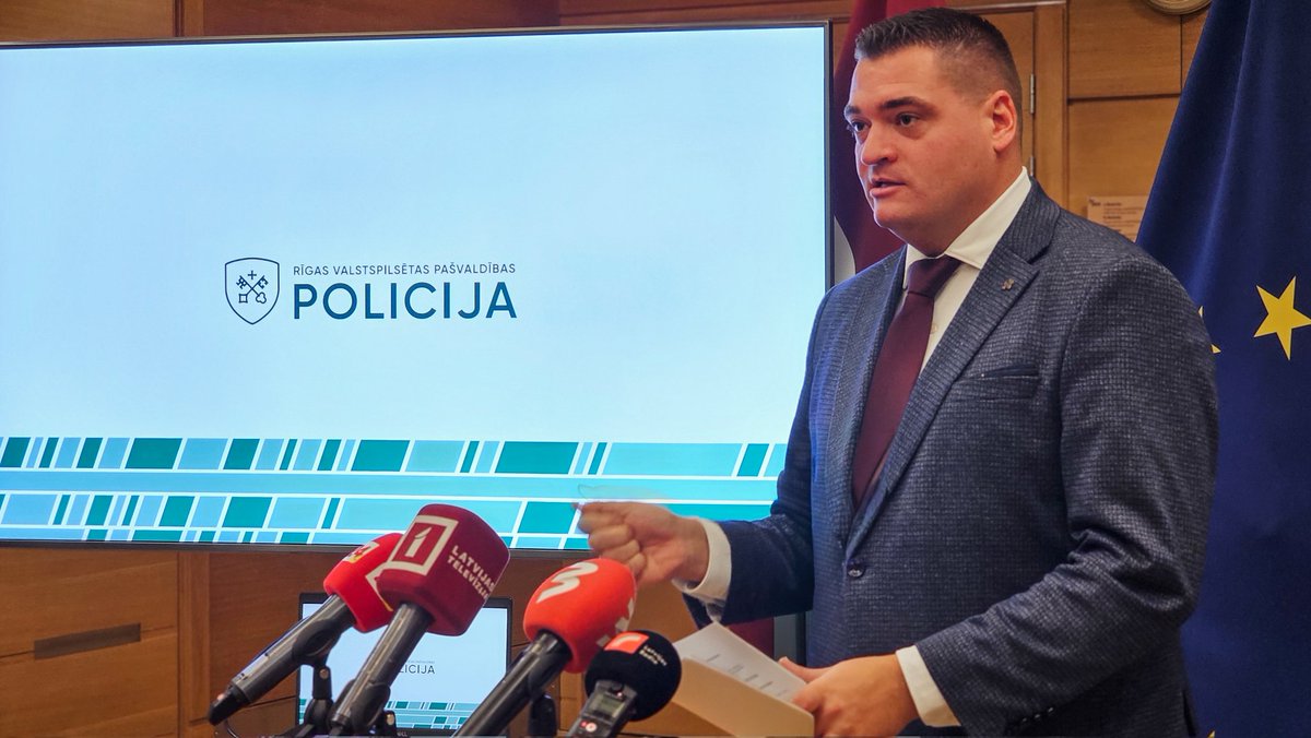 📱 Jauns rīks drošai Rīgai – mobilā lietotne <a href="/RigasPP/">Rīgas pašvaldības policija</a>, kas ļaus ikvienam rīdziniekam ērtāk un efektīvāk iesaistīties kārtības uzturēšanā pilsētā.

✅️ Jaunajā lietotnē ir ieviesti vairāki būtiski uzlabojumi:
 ▪️ ziņošana par dažādiem pārkāpumiem, tostarp ceļu satiksmē;
▪️