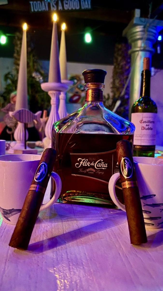 cigarsigar's tweet photo. https://t.co/rAuAUturnG