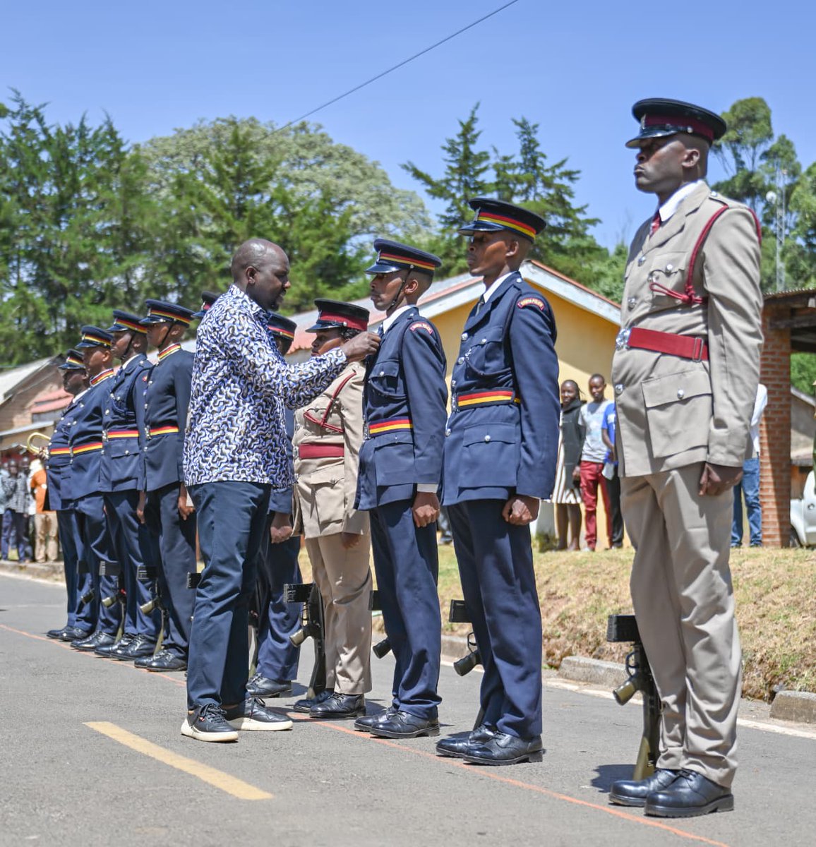 GetembeTV's tweet image. Interior CS Kipchumba Murkomen arrived in Kapenguria, West Pokot County, for the second day of security assessments in the Kerio Valley region and to launch the Usajili Mashinani Mobile ID Registration and Sensitisation Programme.
#InteriorCS #UsajiliMashinani #SecurityAssessment