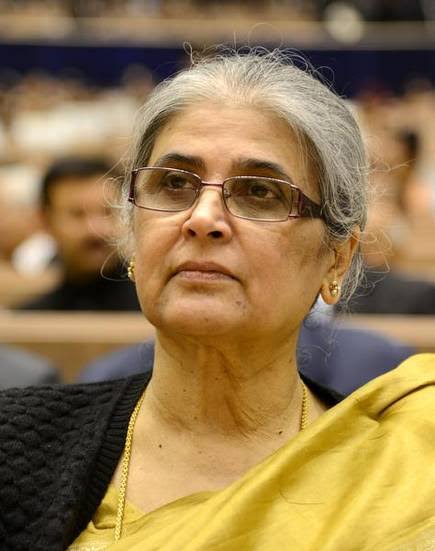 truecalculation's tweet photo. Former Supreme Court Judge Smt. Justice Ranjana Prakash Desai has taken charge as the Chairperson of the 8th Central Pay Commission, making history as the first woman to head a Central Pay Commission.
#RanjanaPrakashDesai #8thpaycommission
#8thpcc https://t.co/lYCahzwxS6