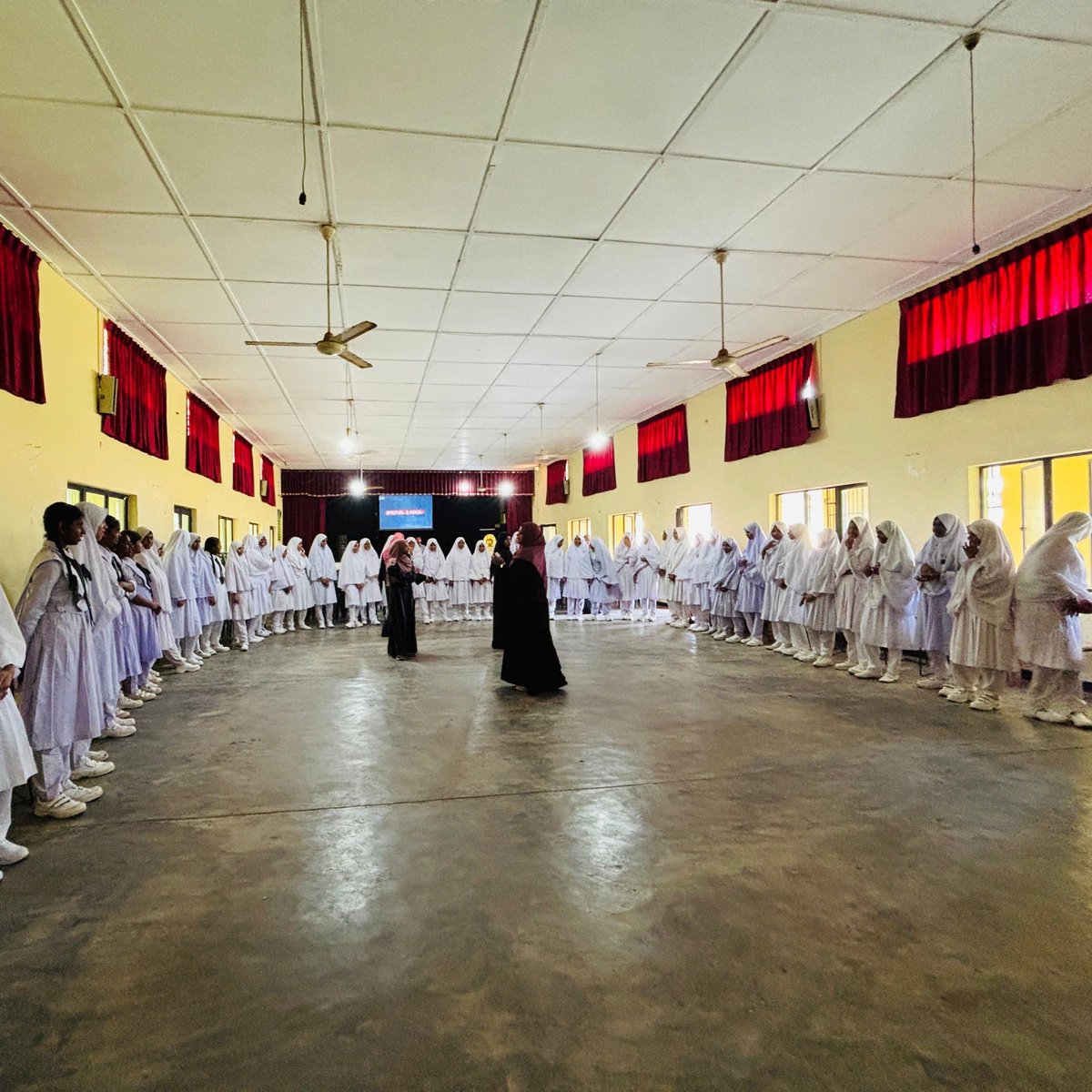 SL_MYF's tweet photo. A heartfelt thanks to the Principal, School Administration, SDEC and OGA of Aluthgamweediya https://t.co/zvnZU6awn6 for their continued support in making this programme a success.

3/ https://t.co/mvRETL5Ewq