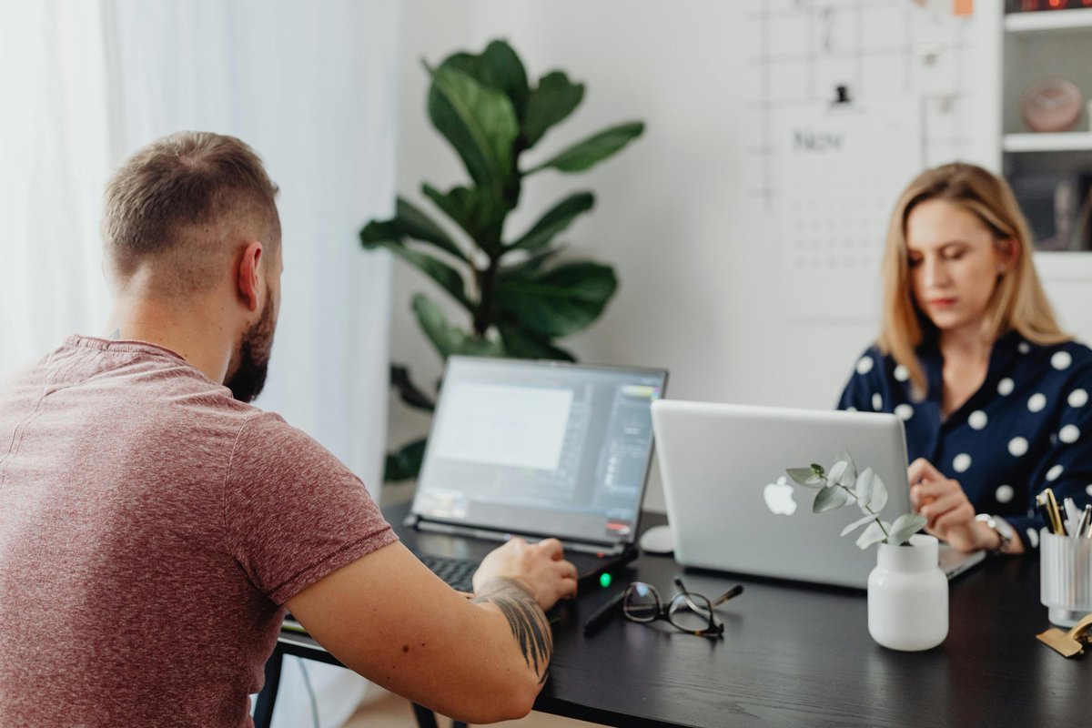 Collabowio's tweet photo. The Power of Collabow
With IT Security Compliance, Collabow Server is perfect for today’s business environment. 

🌎💚 #techforgood #itsecurity #filesharing #techsecuritysolutions #Compliance https://t.co/WkqlH9ugTG