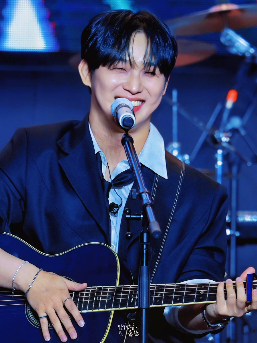 20260201 FMS
현식미소Sunshine🌞
#임현식 #BTOB #비투비 #LIMHYUNSIK
<a href="/BTOB_IMHYUNSIK/">임현식</a>