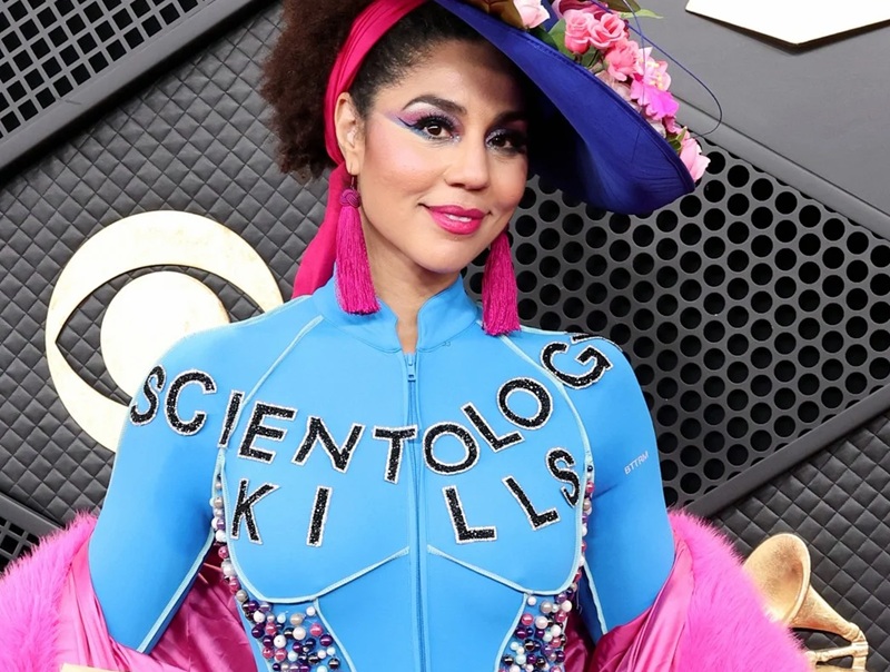 TonyOrtega94's tweet photo. She’s known for her pro-Trump dresses at the Grammy Awards going back to 2017, but this year Joy Villa changed things up, revealing an outfit consistent with her defection from #Scientology, which she's been talking about publicly since last May. https://t.co/PrTFrXO4Ue https://t.co/sEanRVbxHc