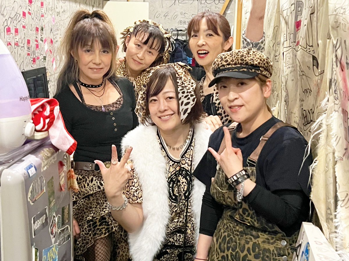 millionstar0701's tweet image. 𝗟𝗮𝗱𝘆 𝗢𝗳 𝗟𝗲𝗴𝗲𝗻𝗱 無事に終了！

ミリスタは主催バンドだったので
初のトリを務めさせて頂きました♪

対バンさんが会場を温めてくれたお陰で
最高の雰囲気の中ライブが出来ました！

関わってくれた全ての皆様に感謝！

ミリスタ2026がスタートです☆

#MillionStar
#プリンセスプリンセス