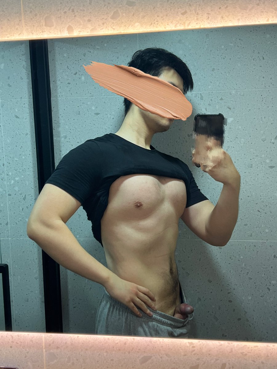 milk_leak tweet media